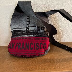 San Francisco Robin Ruth original Graphic canvas crossbody unisex